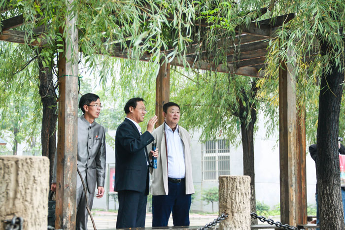北大王继华教授莅临我校参观指导
