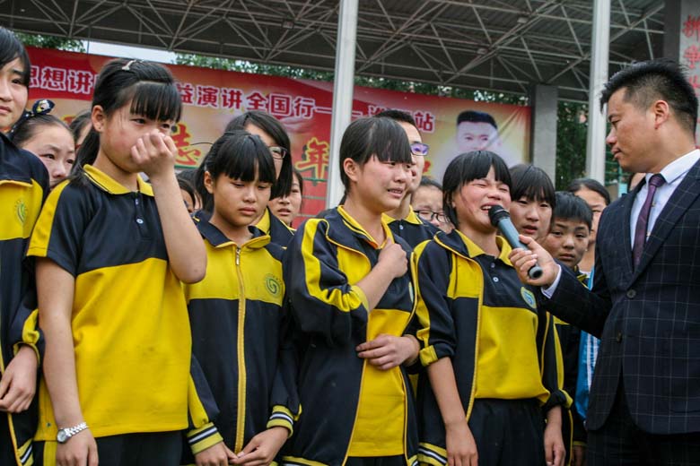 《感恩励志、少年崛起》演讲
