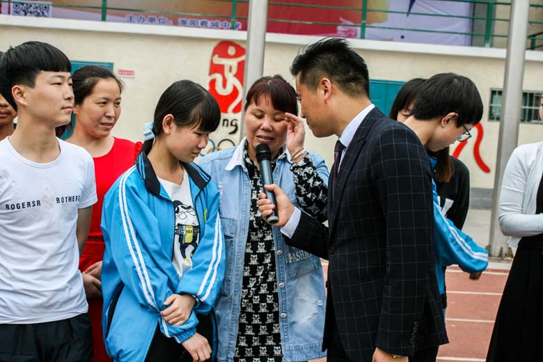 《感恩励志、少年崛起》演讲