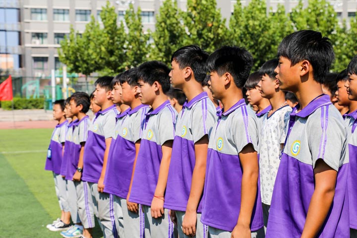 2016初一新生军训剪影