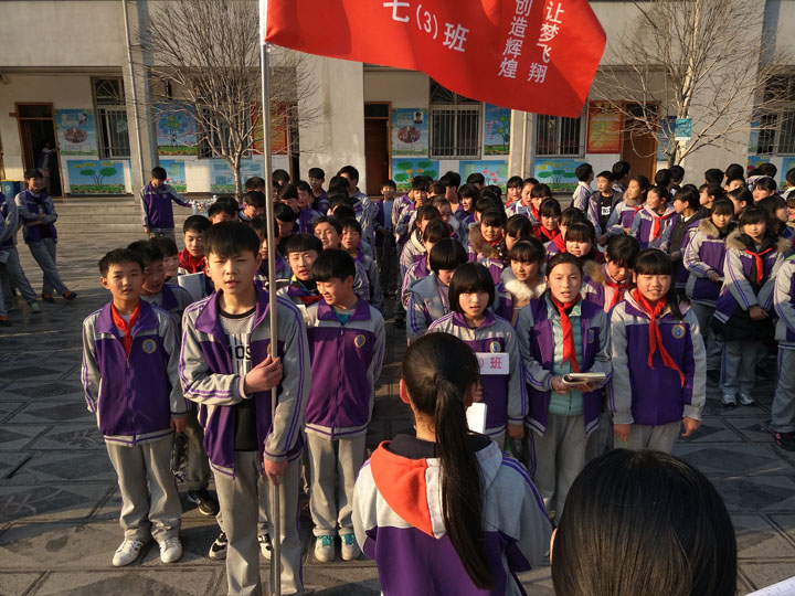 七年级举行班级歌唱比赛
