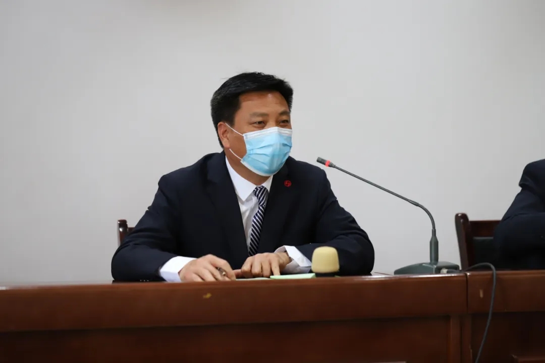 淮阳羲城中学召开九年级教师返校工作推进会