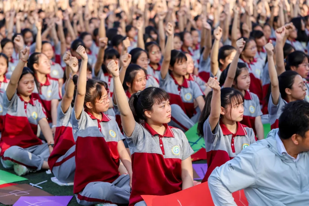青春不散场，逐梦再起航