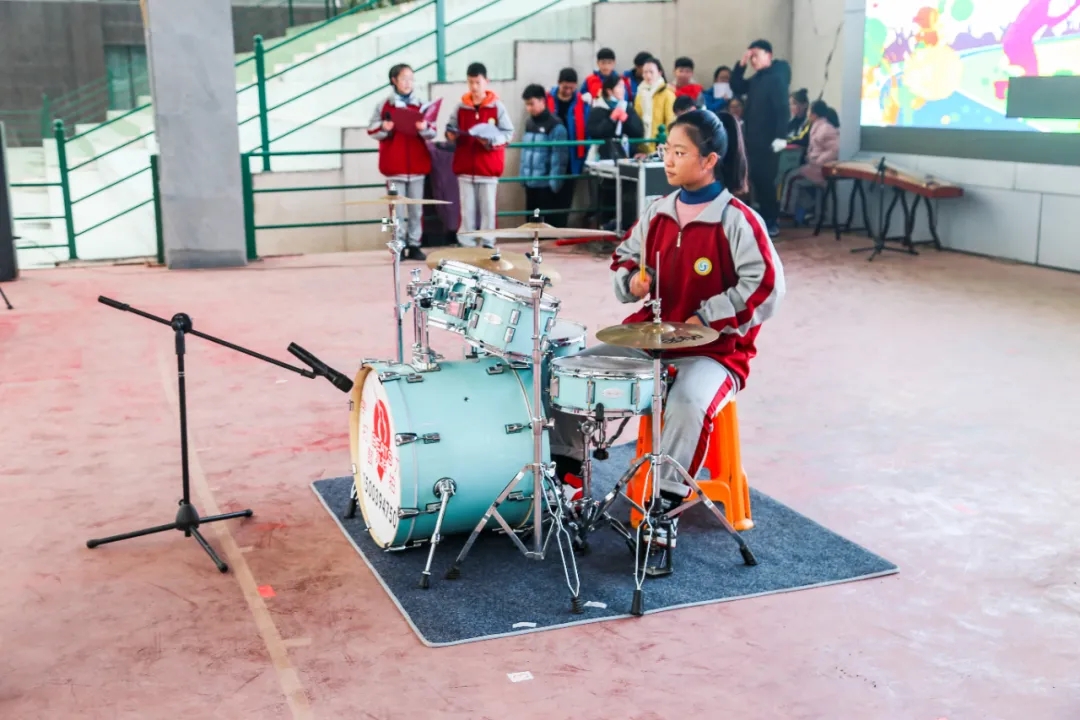 羲城中学阳光体育节成功举行