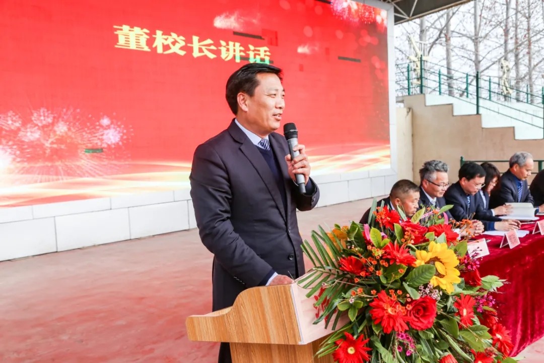 东风春雷催战鼓，三牛奋进正当时