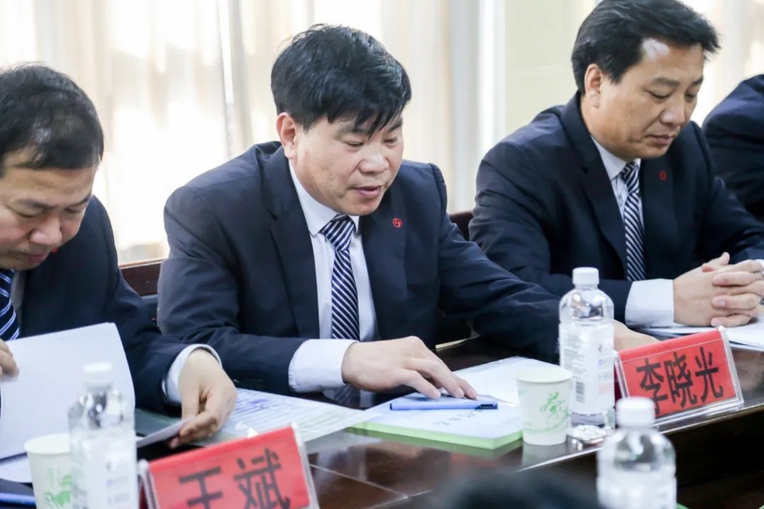 孩子是我们共同的希望